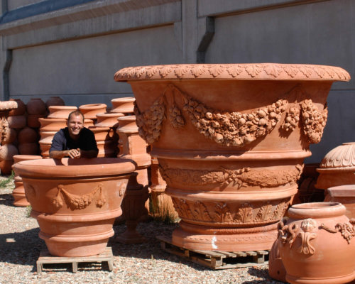 How to Clean Terracotta Garden Pots